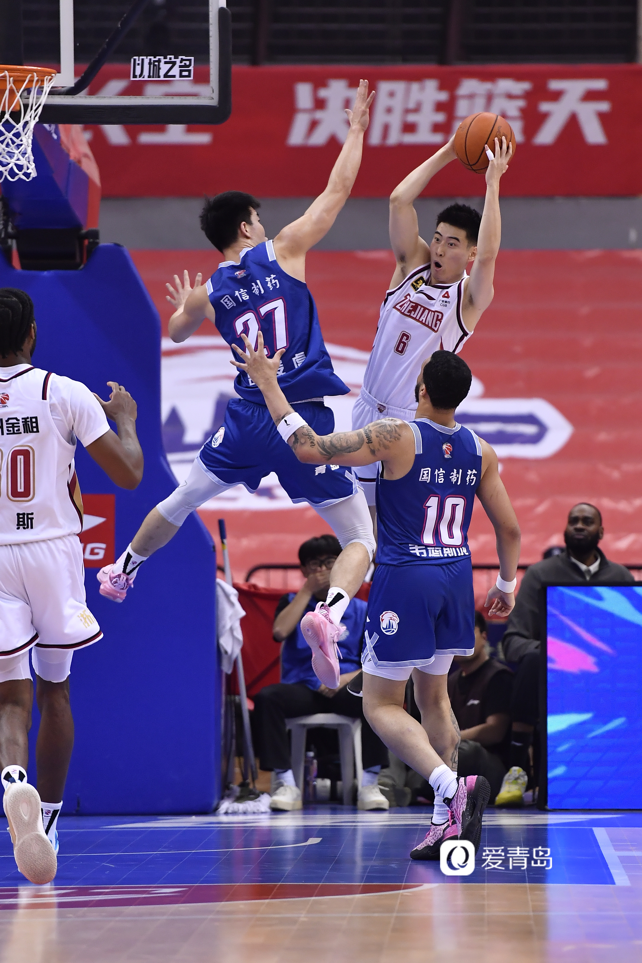 关于青岛男篮击败对手，展现出色实力的信息