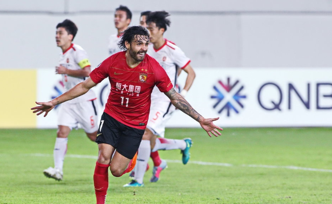 关于高拉特射门如神助攻，领队走向巅峰的信息