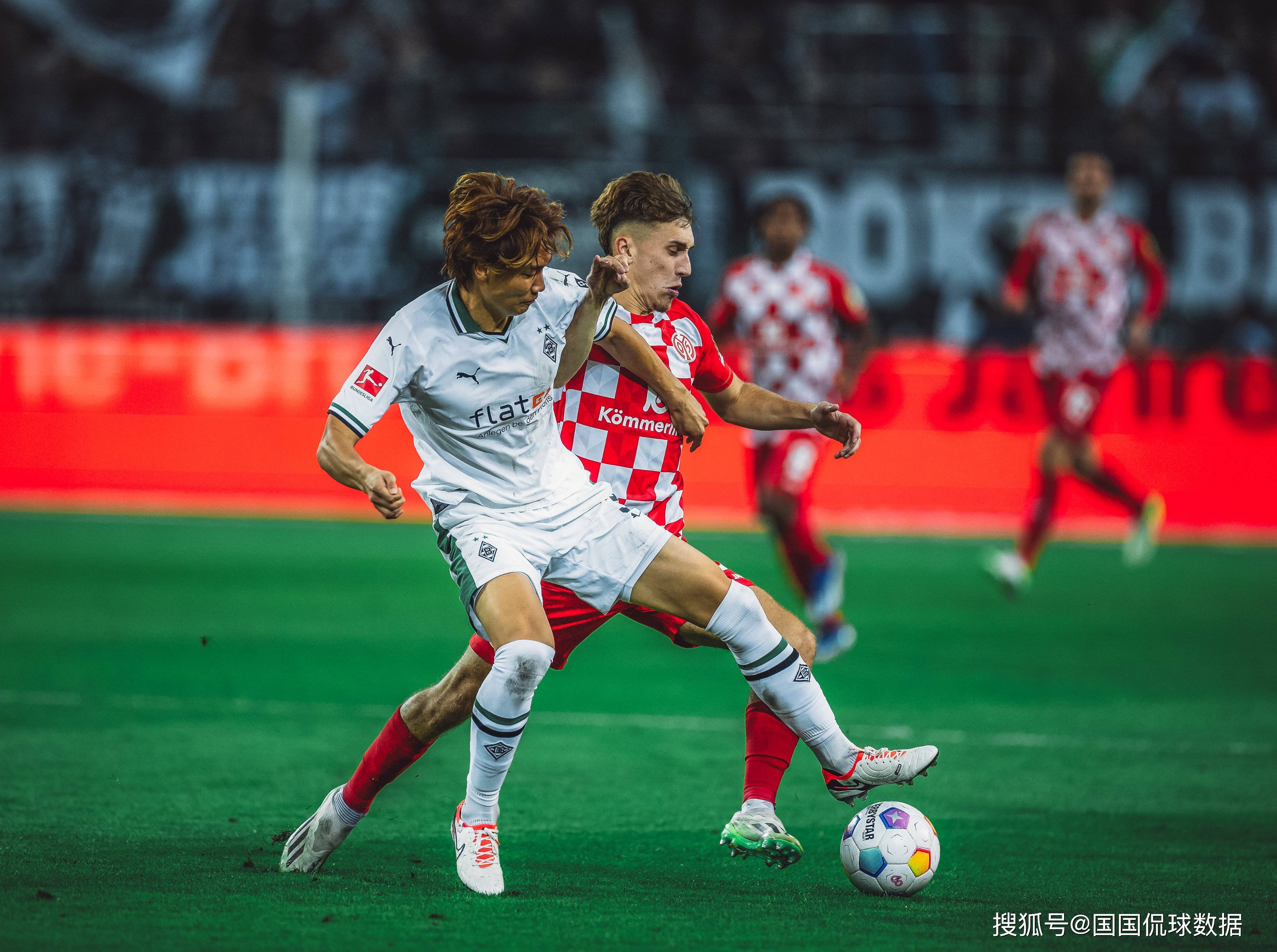 美因茨球员迎来德国足球联赛挑战的简单介绍 美因茨球员迎来德国足球联赛挑战的简单介绍