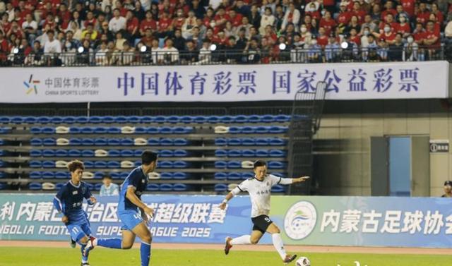 关于热议制度改革是否提升联赛质量，各界意见不一的信息