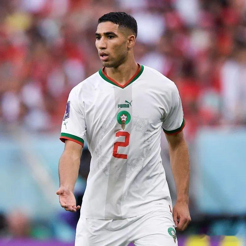 包含波兰横扫摩洛哥，阿尔巴绝境逆转的词条