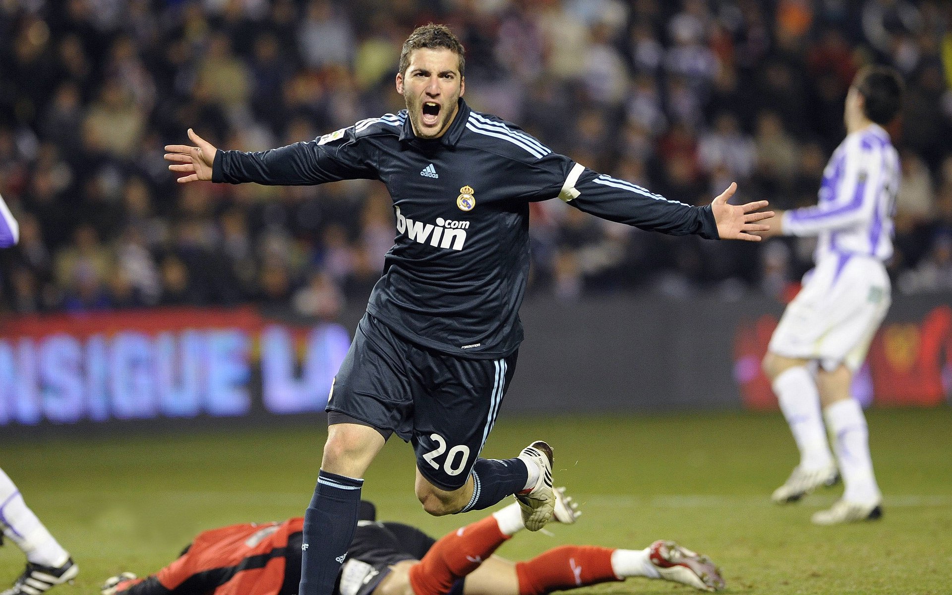 抢七封神夜,伦纳德全程高能,铸就不朽传奇