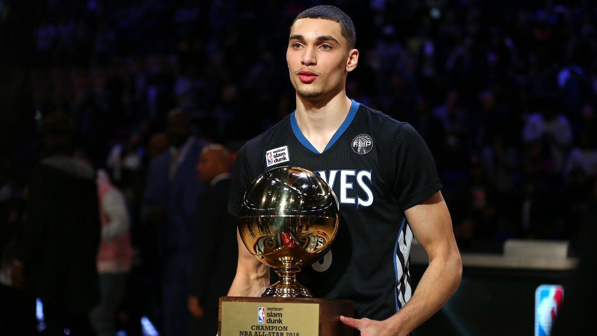 2026世界杯焦点战，当国王带走了深圳队