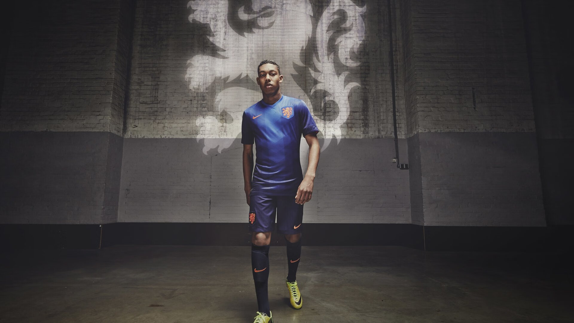 爱游戏入口-骑士逆袭之夜，约基奇式统治力如何改写湖骑战局