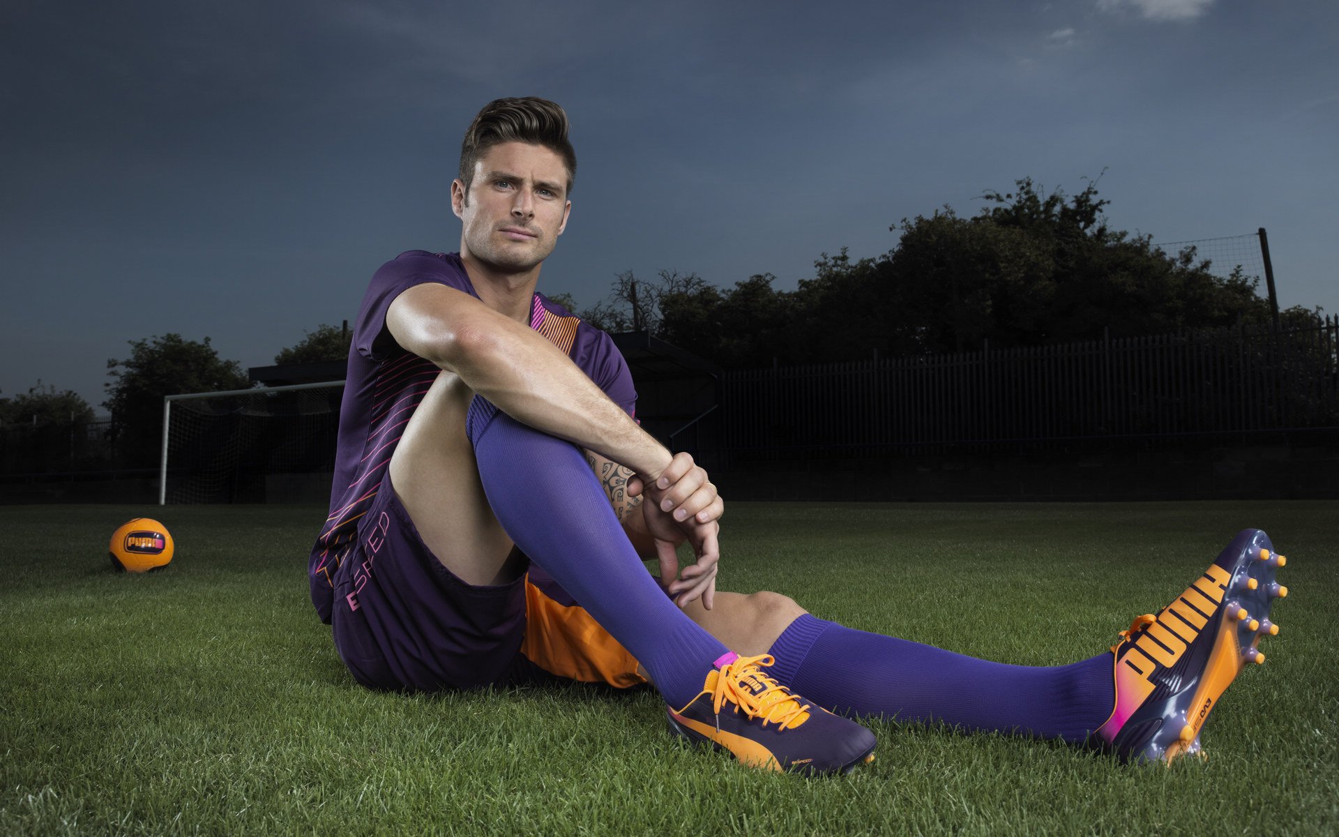 绝杀与惊艳，当绿茵场上的坚韧遇见乒乓台前的艺术